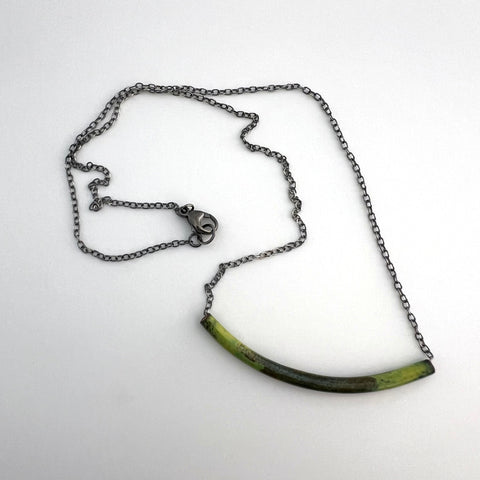 Curved Bead Necklace 1
