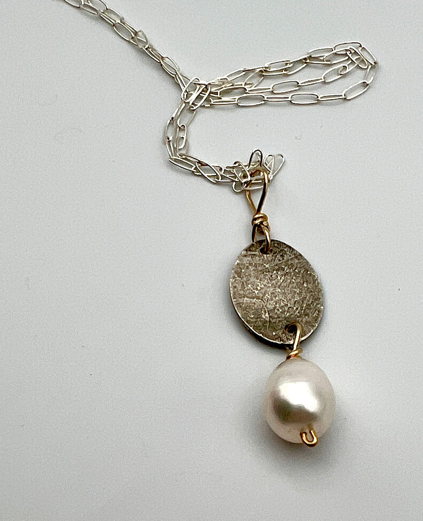 Textured Pearl Drop Necklace