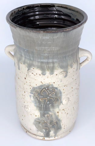 Blonde Handled Vessel