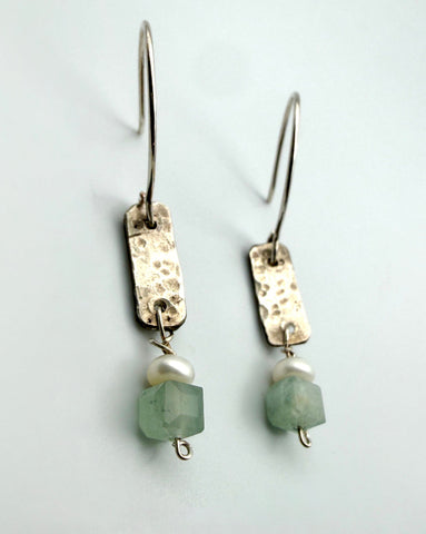 Bar Earrings with Aquamarine and Pearl