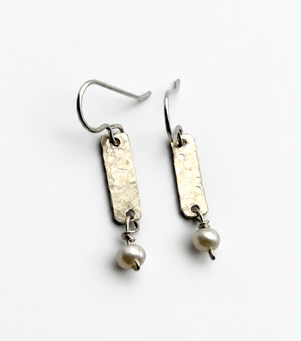 Textured Bar Pearl Earrings