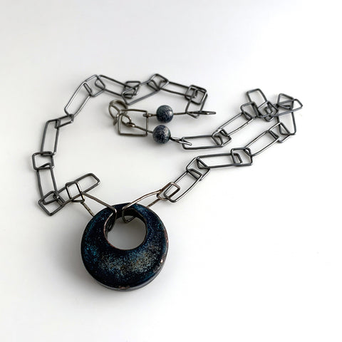 Round Blue Hollow Necklace